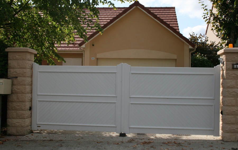 Nos modèles de portails PVC à Bollène